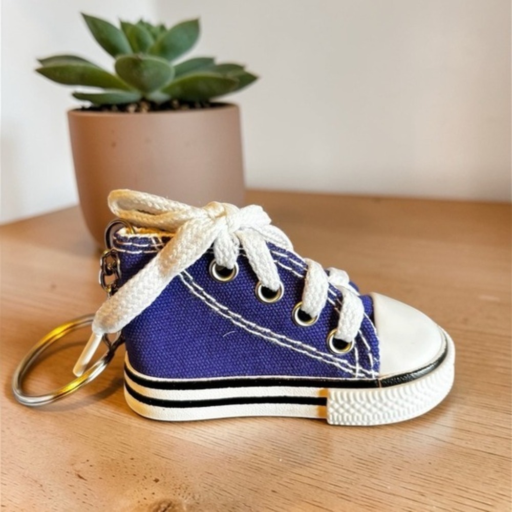 Miniature‎ Canvas High Top Sneaker Keychain Blue White Laces Sporty Bag Charm